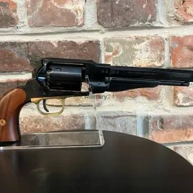 Rewolwer czarnoprochowy Remington 1858 8″ RGA44